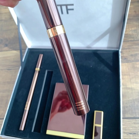 New! Tom Ford Eye and Lip Gift Set - Picture 7 of 7